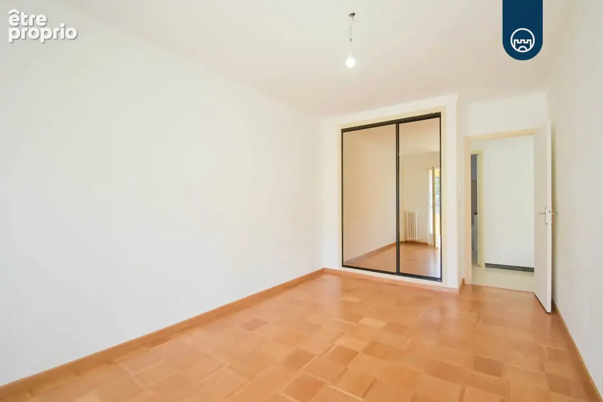 Saint Laurent Du Var - Square Bénes - Appartement - 4 pièces - 106,56 m2 - photo 19