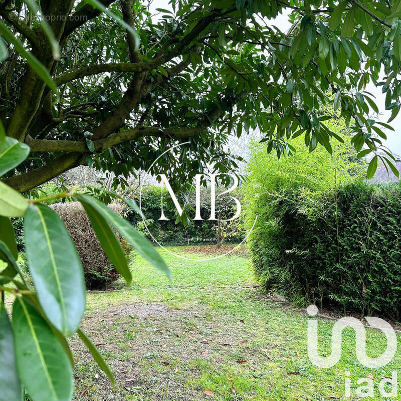 Terrain 308 m² à Asnieres-Sur-Oise  - photo 2