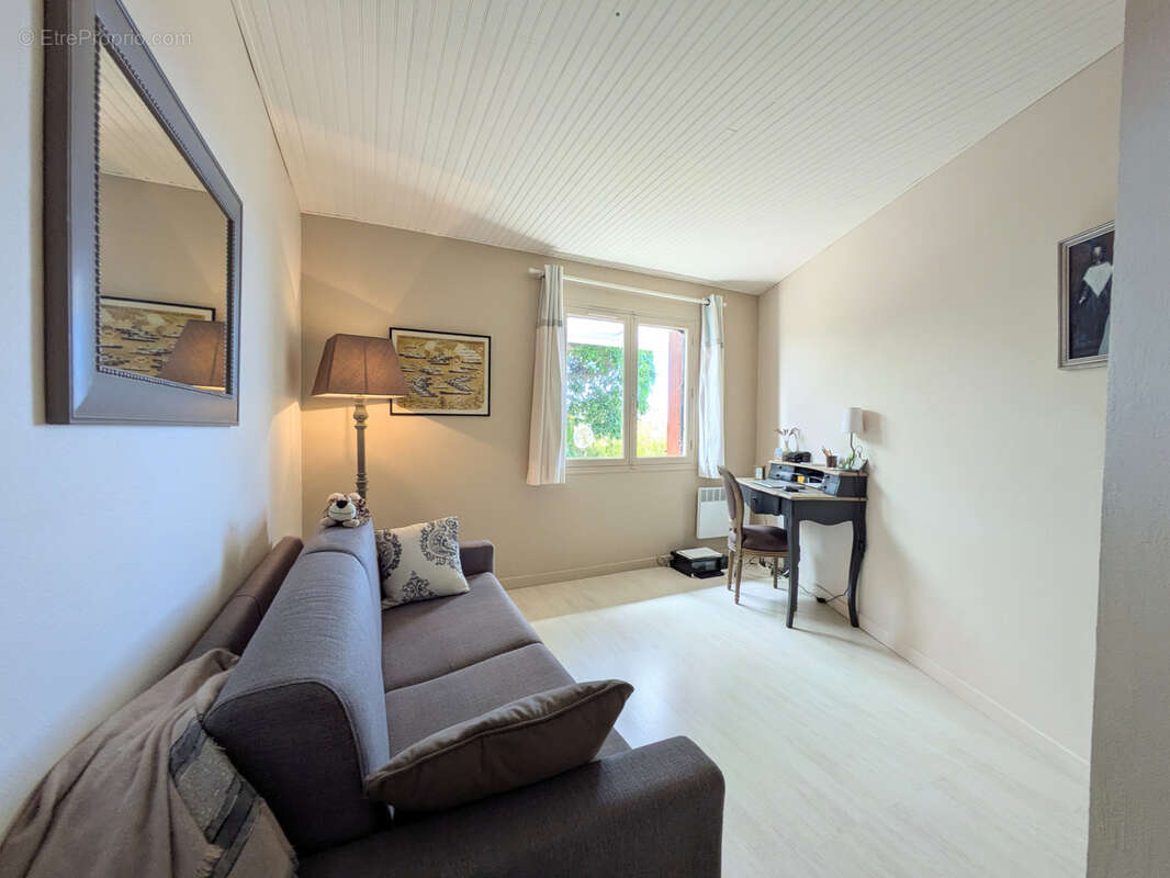 Appartement à SIX-FOURS-LES-PLAGES