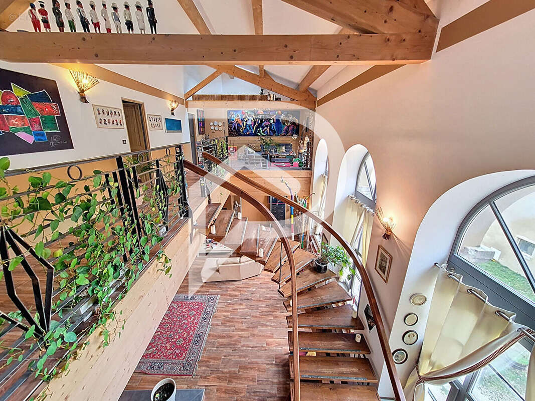 Appartement à MONTBOUCHER-SUR-JABRON