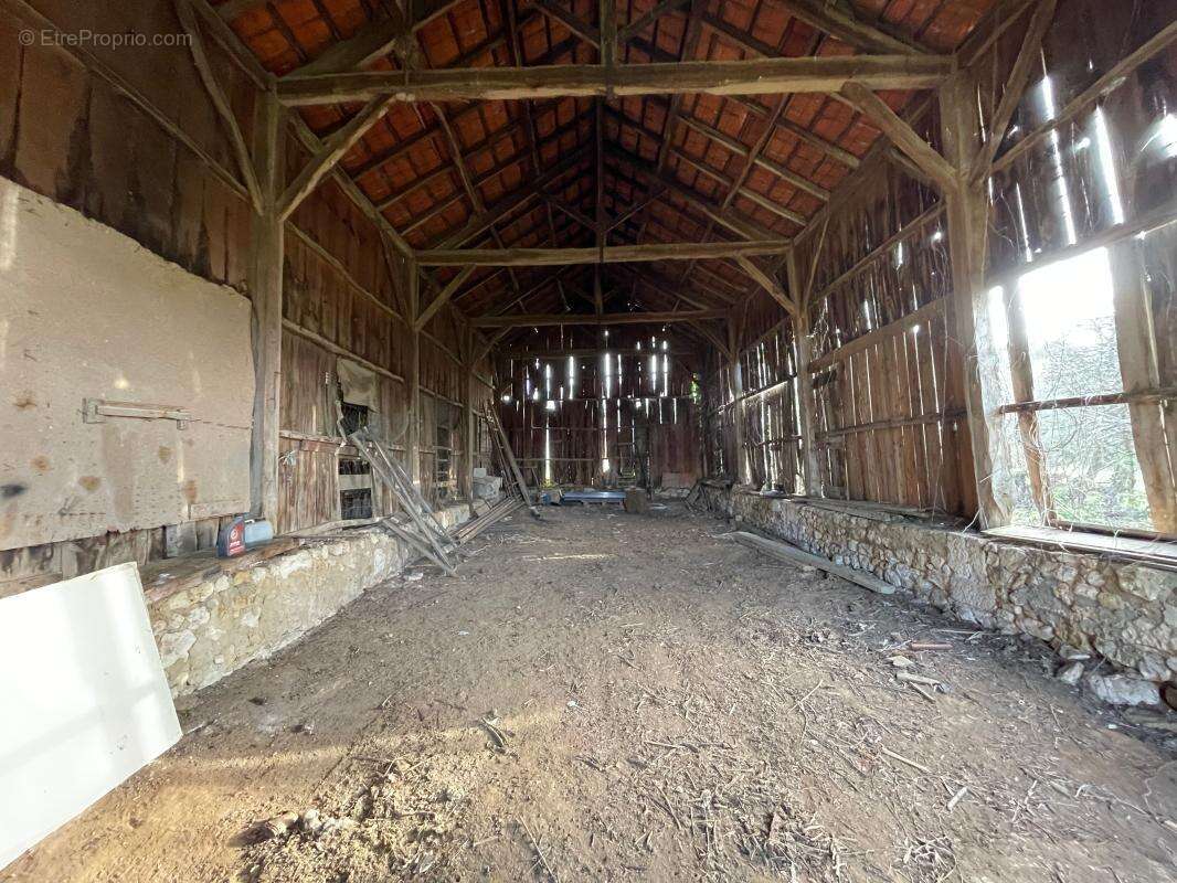 Maison à LIORAC-SUR-LOUYRE