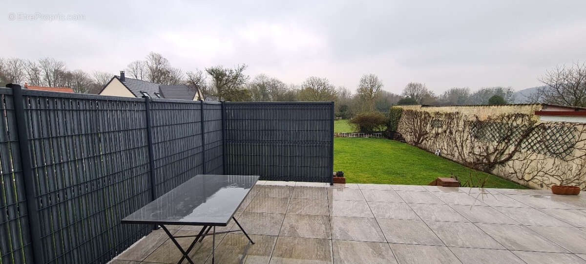 Maison à PONTS-ET-MARAIS