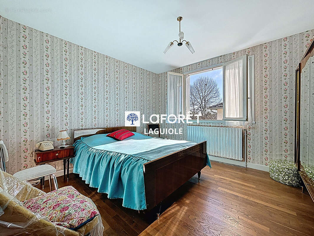 Maison Montsalvy 3 pièce(s) 65 m2 - photo 5