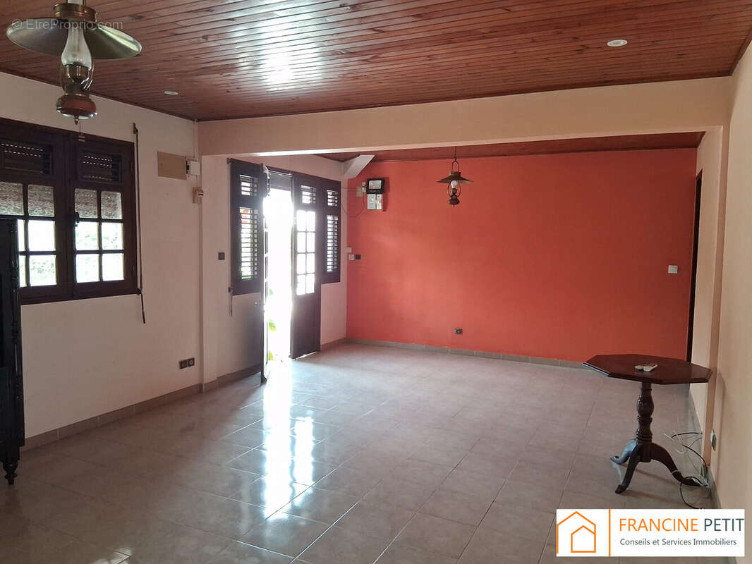 Maison à SCHOELCHER