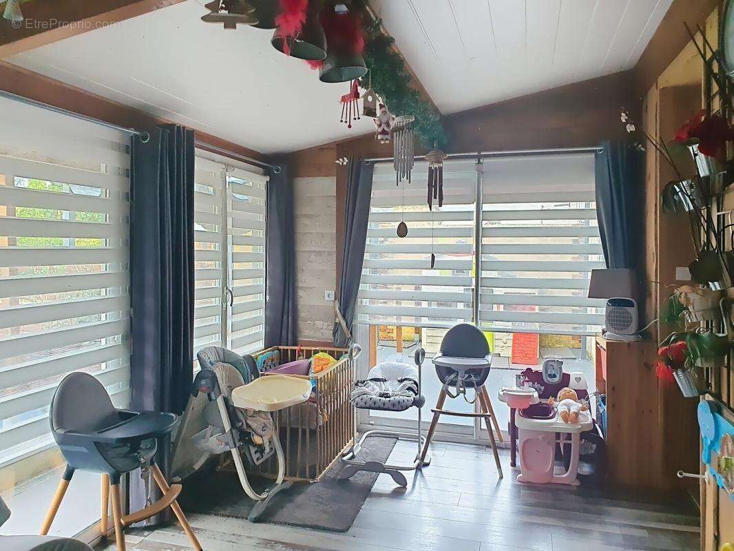 Maison à CHAVAGNES-LES-REDOUX