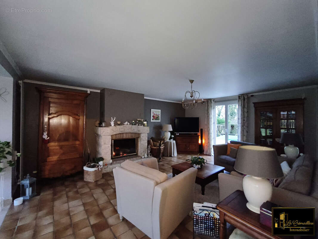 Maison à SAINT-MARTIN-DE-BRETHENCOURT