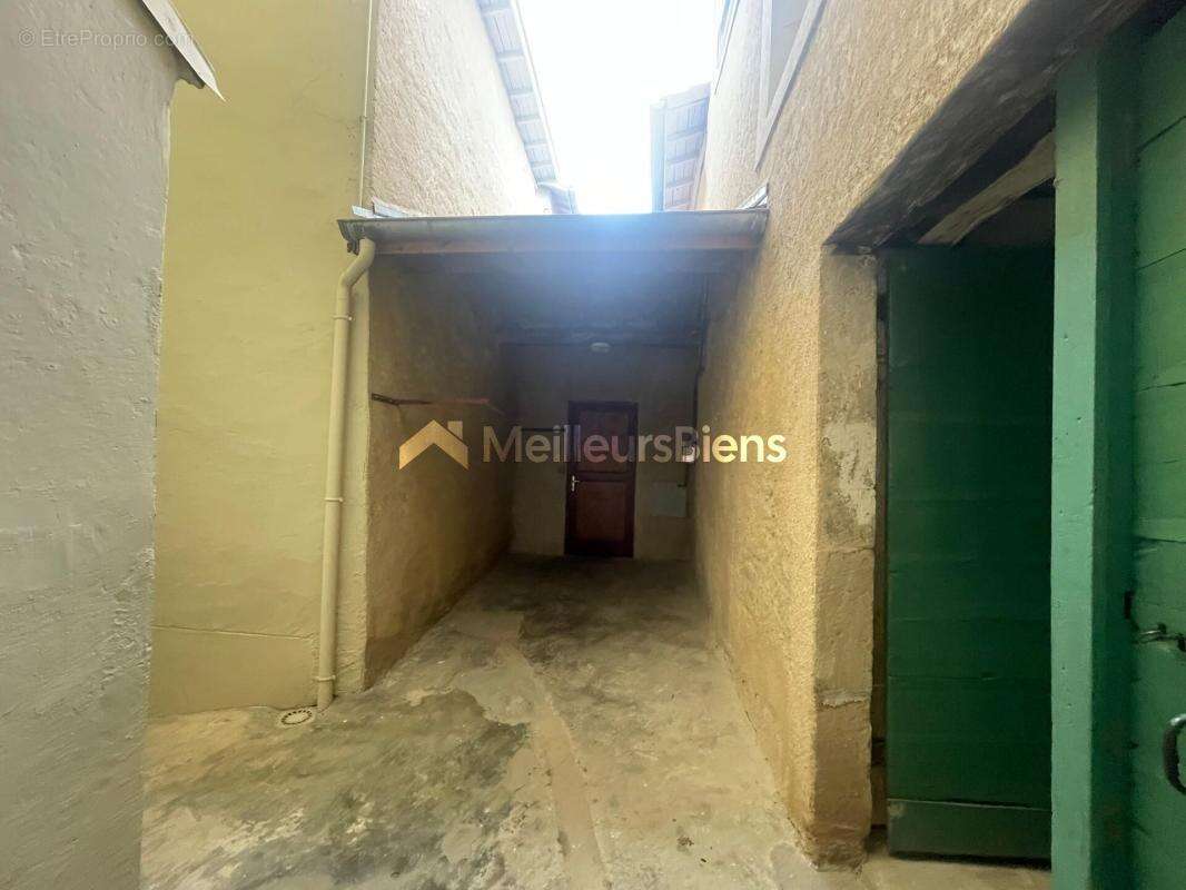 Appartement à SAINT-DONAT-SUR-L&#039;HERBASSE