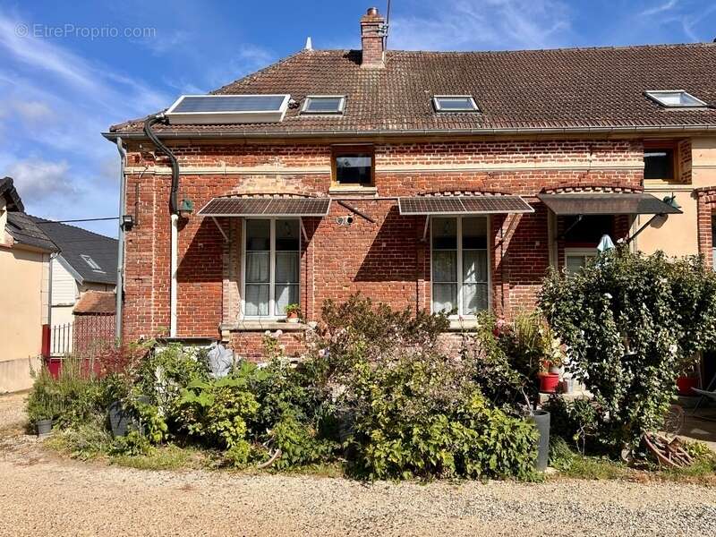 Maison à SAINT-SULPICE