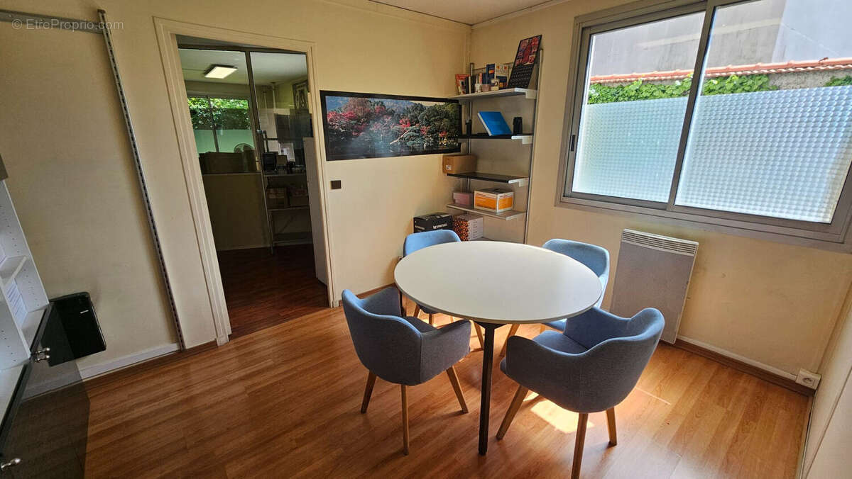 Commerce à SAINT-MAUR-DES-FOSSES