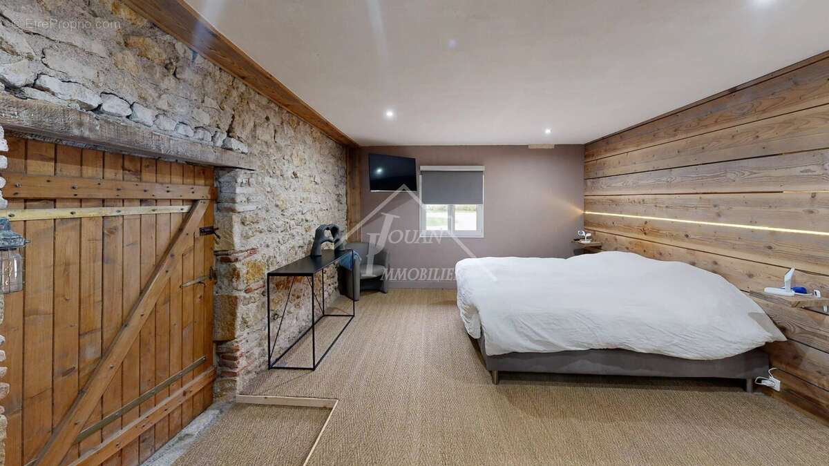 Maison à DOMPIERRE-SUR-BESBRE