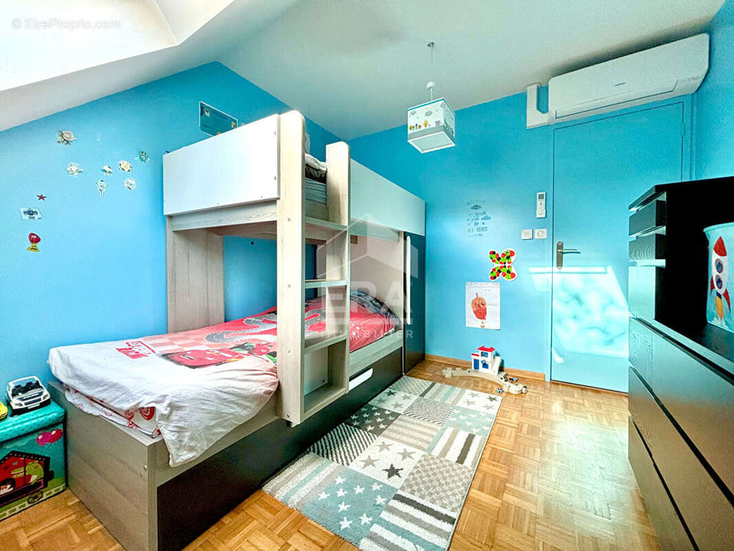 Maison à PONTAULT-COMBAULT