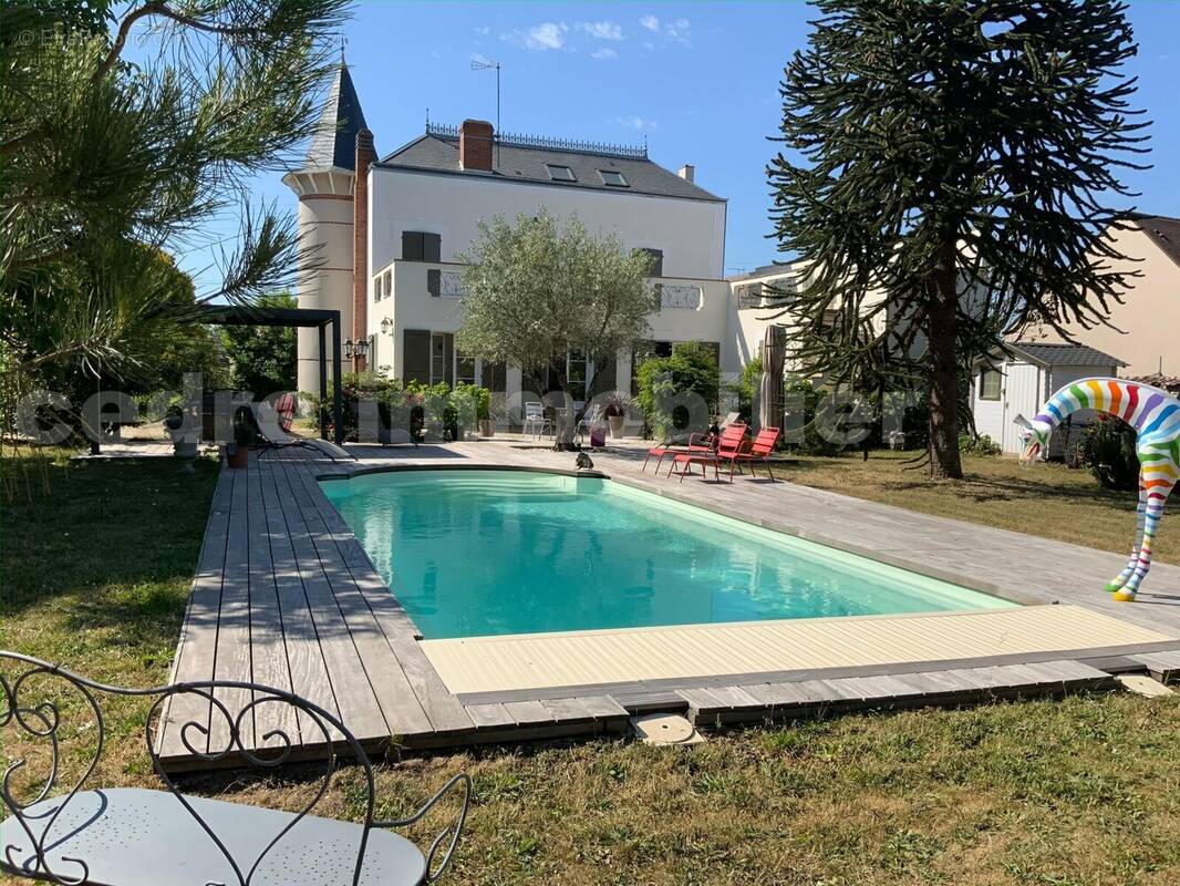 image03 - Maison à SAINT-PRYVE-SAINT-MESMIN