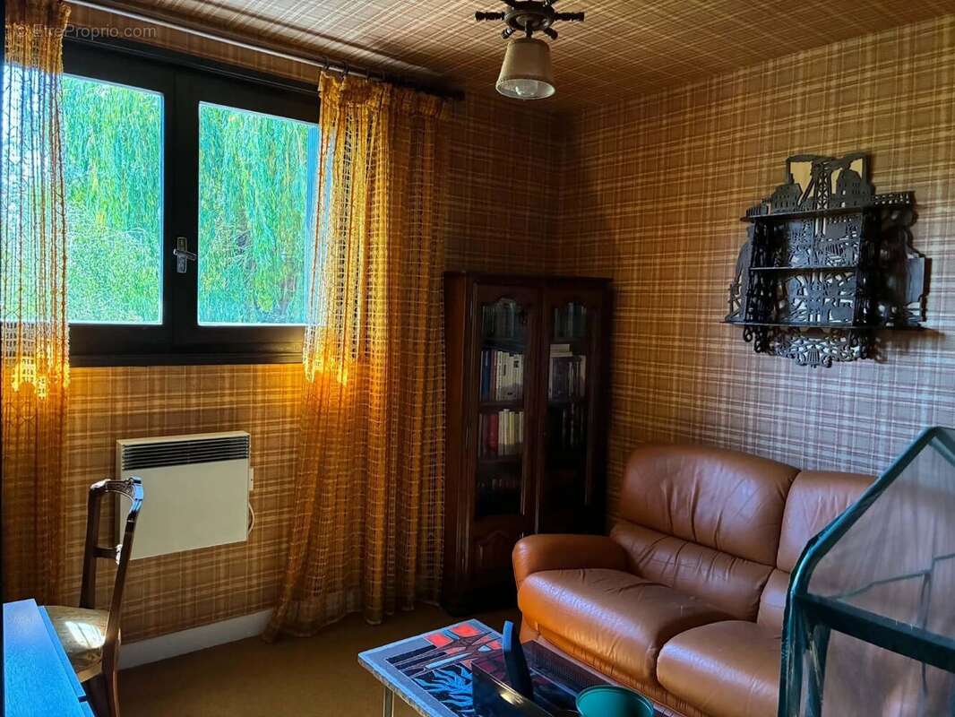 DURTOL – Maison familiale de 143,5 m² avec jardin arboré - photo 11