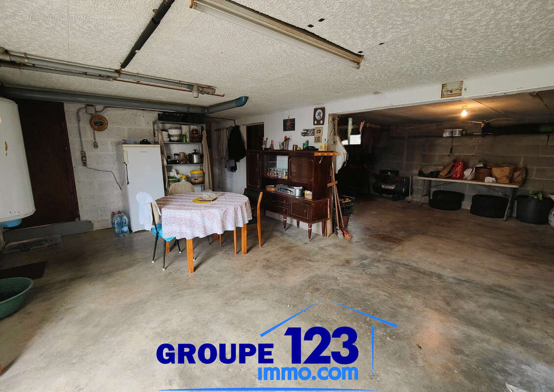 Maison sur sous-sol complet avec terrain clos - photo 11