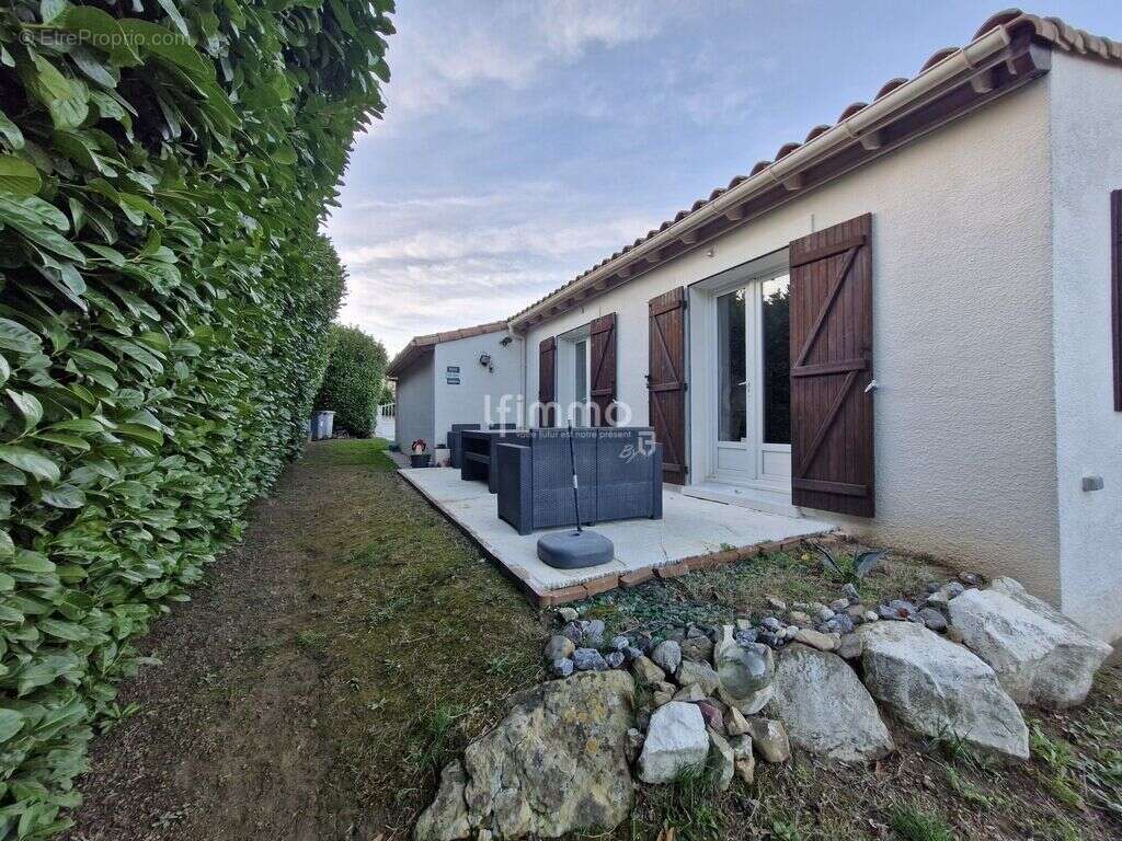 Maison plein pied Montlegun - photo 13