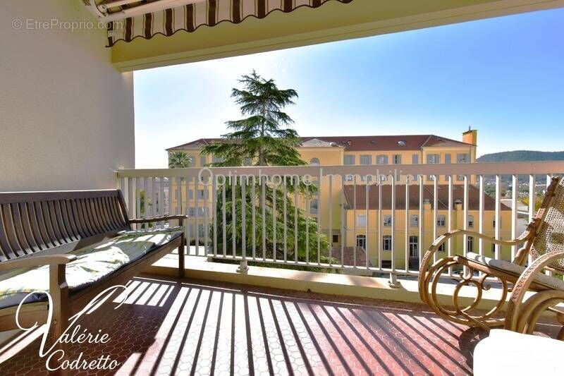 Appartement à HYERES