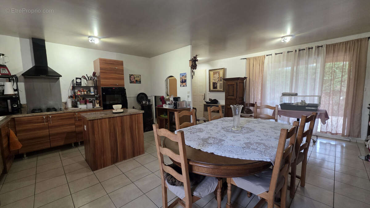 Maison à CHARVIEU-CHAVAGNEUX