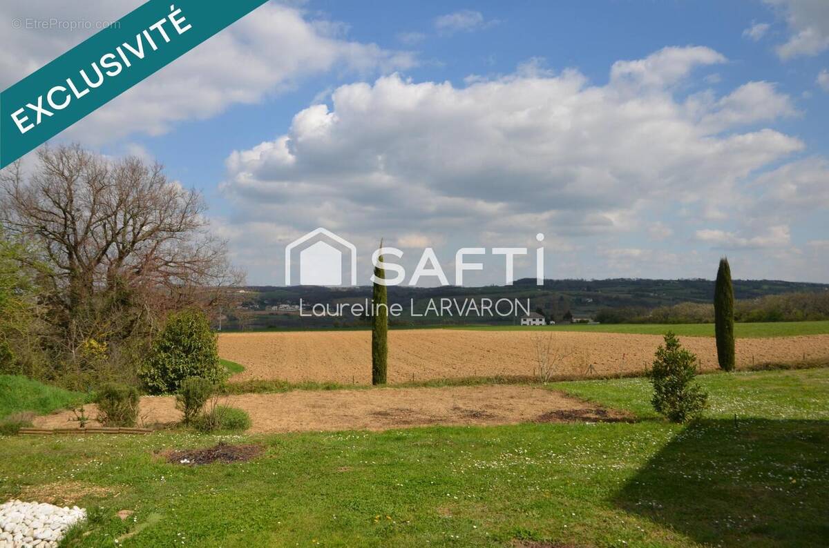 Photo 1 - Terrain à REVENTIN-VAUGRIS