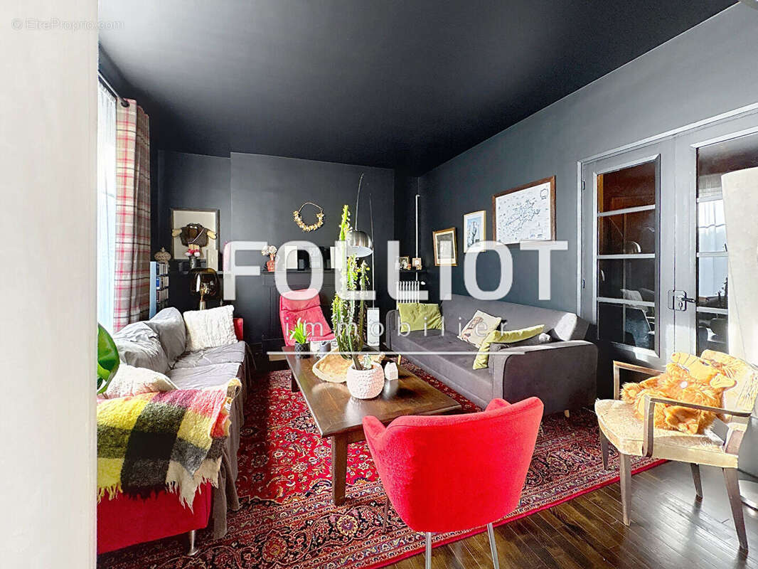 Appartement à FOUGERES