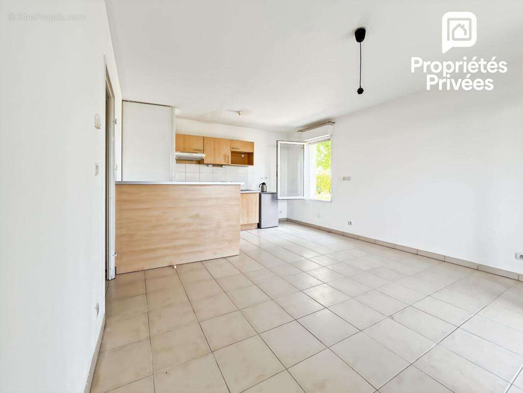 Elégant appartement T3 avec balcon et environnement privilégié  Saint Gervais (33240)  - photo 2
