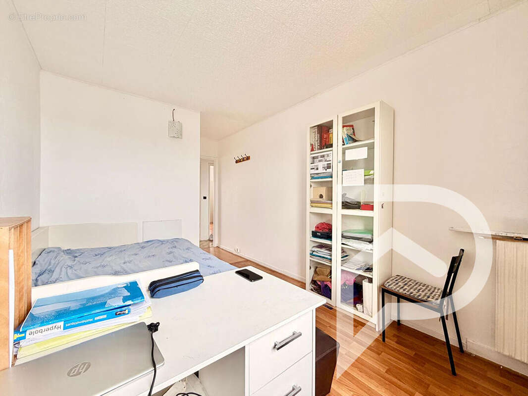 Appartement Vitry Sur Seine 4 pièce(s) 74.02 m2 - photo 15