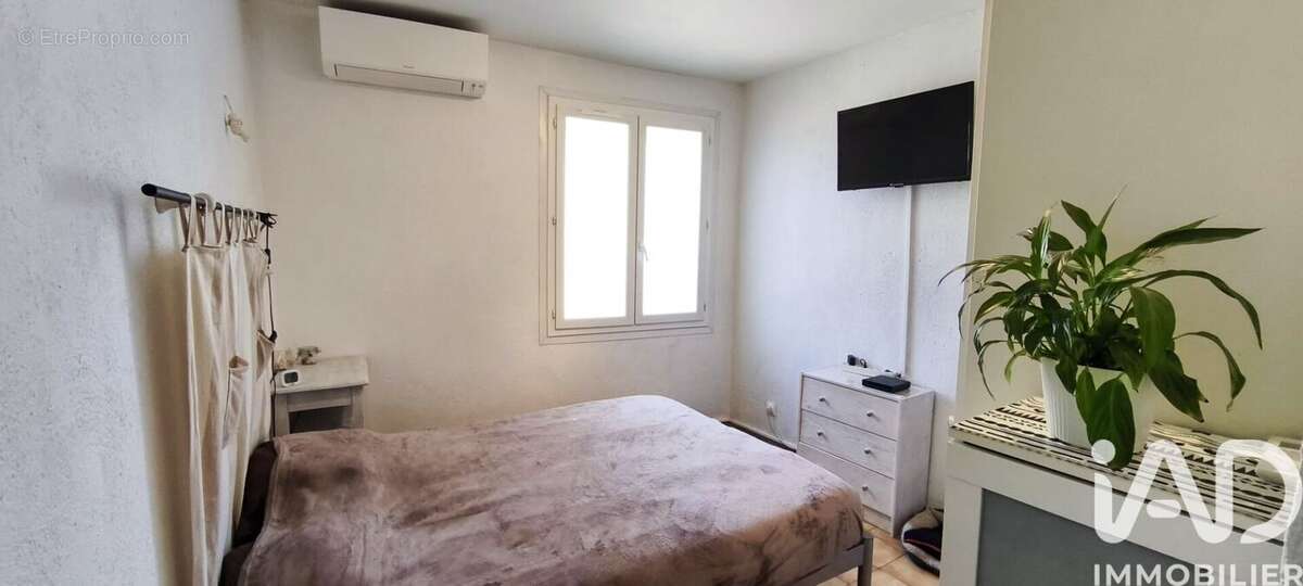 Photo 2 - Maison à POURRIERES