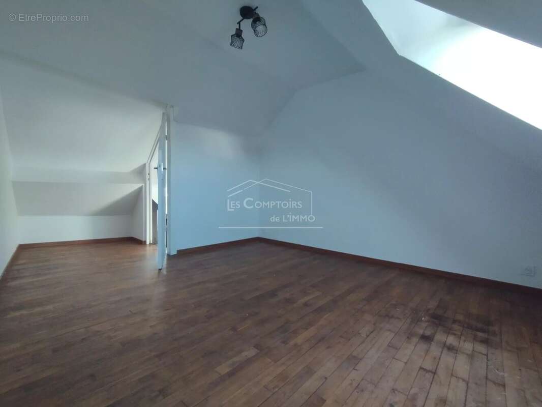 Immeuble à usage de commerce et d'habitation à Pontchâteau - photo 10