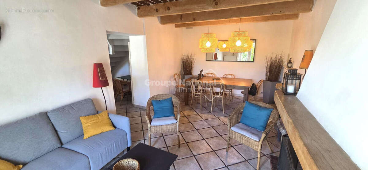 COUP DE COEUR AU ROVE pour cette jolie maison de ville de type 3/4 de 110 m² avec terrasse !!! - photo 13