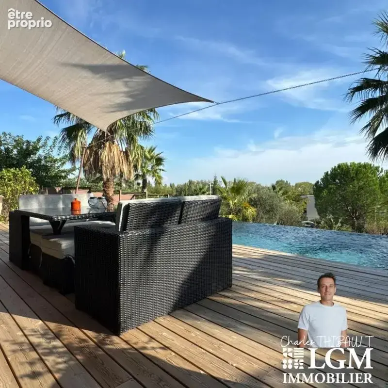 Bellegarde – Villa bioclimatique de plain-pied, piscine à débordement et vue dominante - photo 5