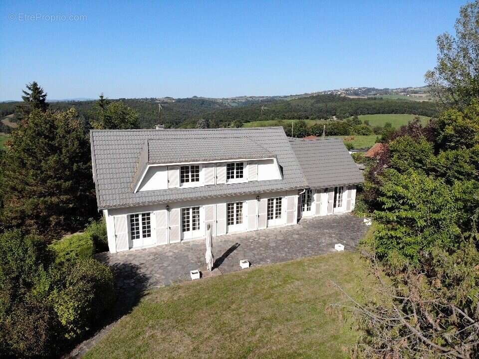 Maison à LA FOUILLOUSE