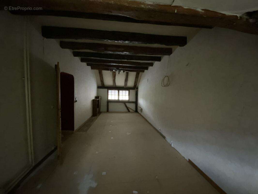 Maison à CLUGNAT