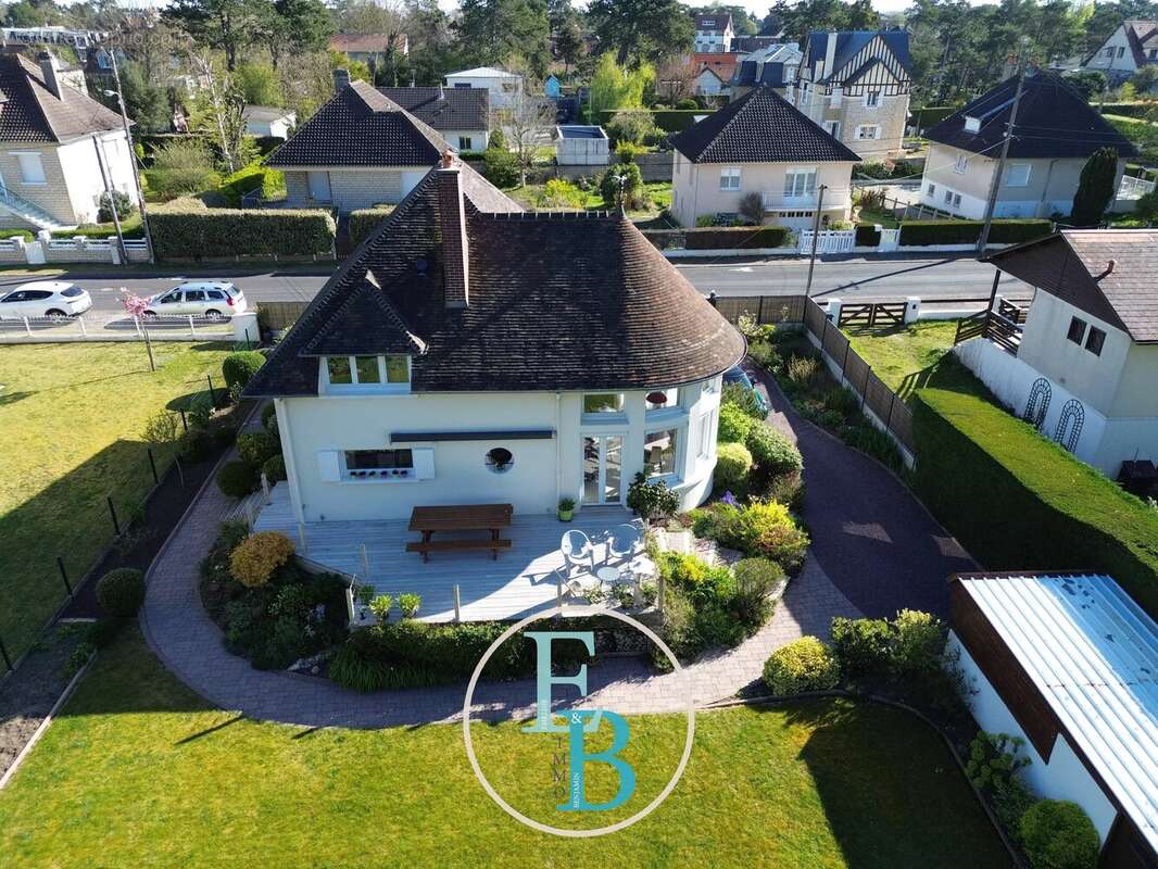 Maison à MERVILLE-FRANCEVILLE-PLAGE