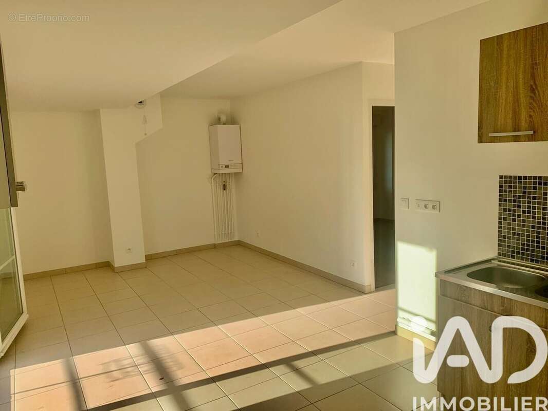 Photo 4 - Appartement à SAVIGNY-SUR-ORGE