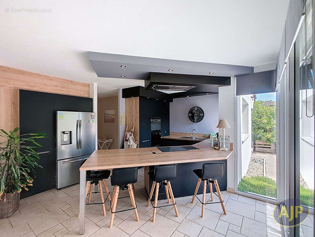 Maison à VIEILLEVIGNE