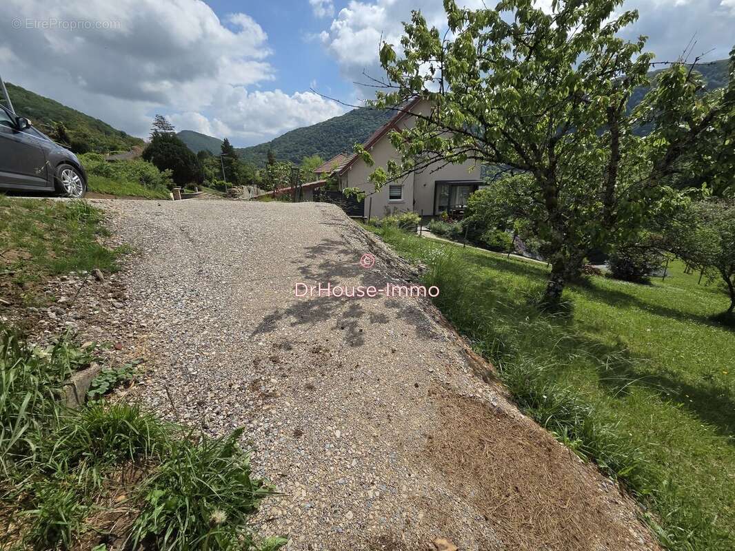 Terrain à DELUZ