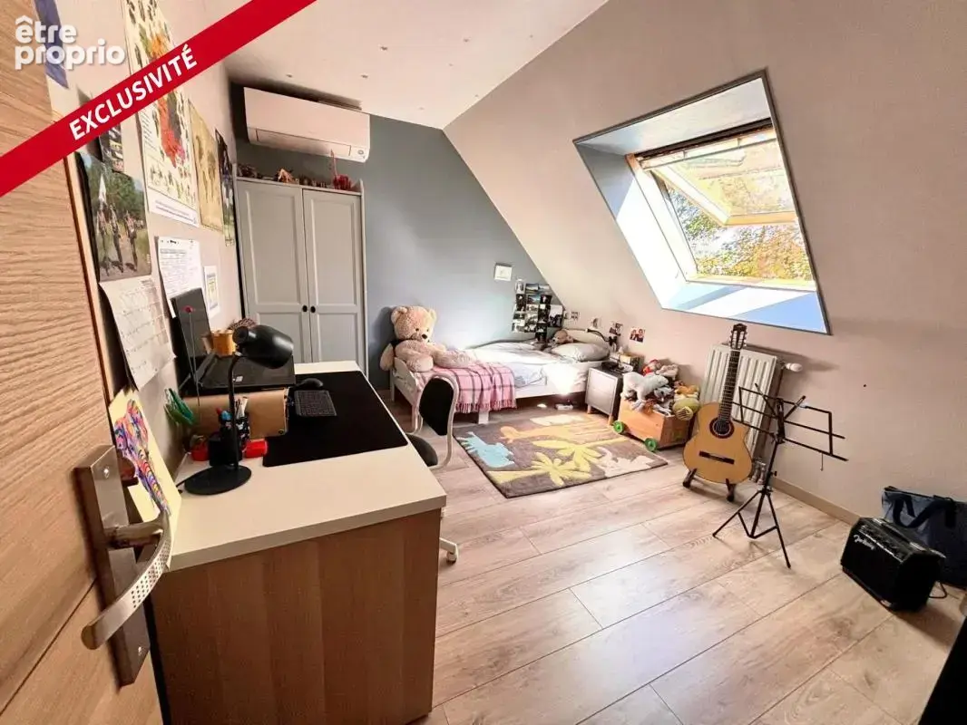 Maison familiale 4 chambres, bureau et jardin clos - photo 12