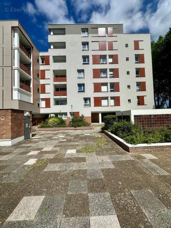Appartement 3 pièces de 77 m2 - photo 2