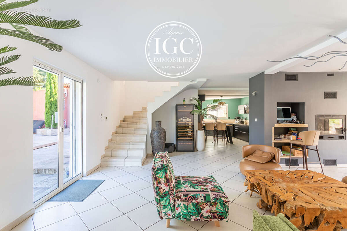 Maison à vendre t4 avec piscine et dependance t2 a la couronne - photo 8