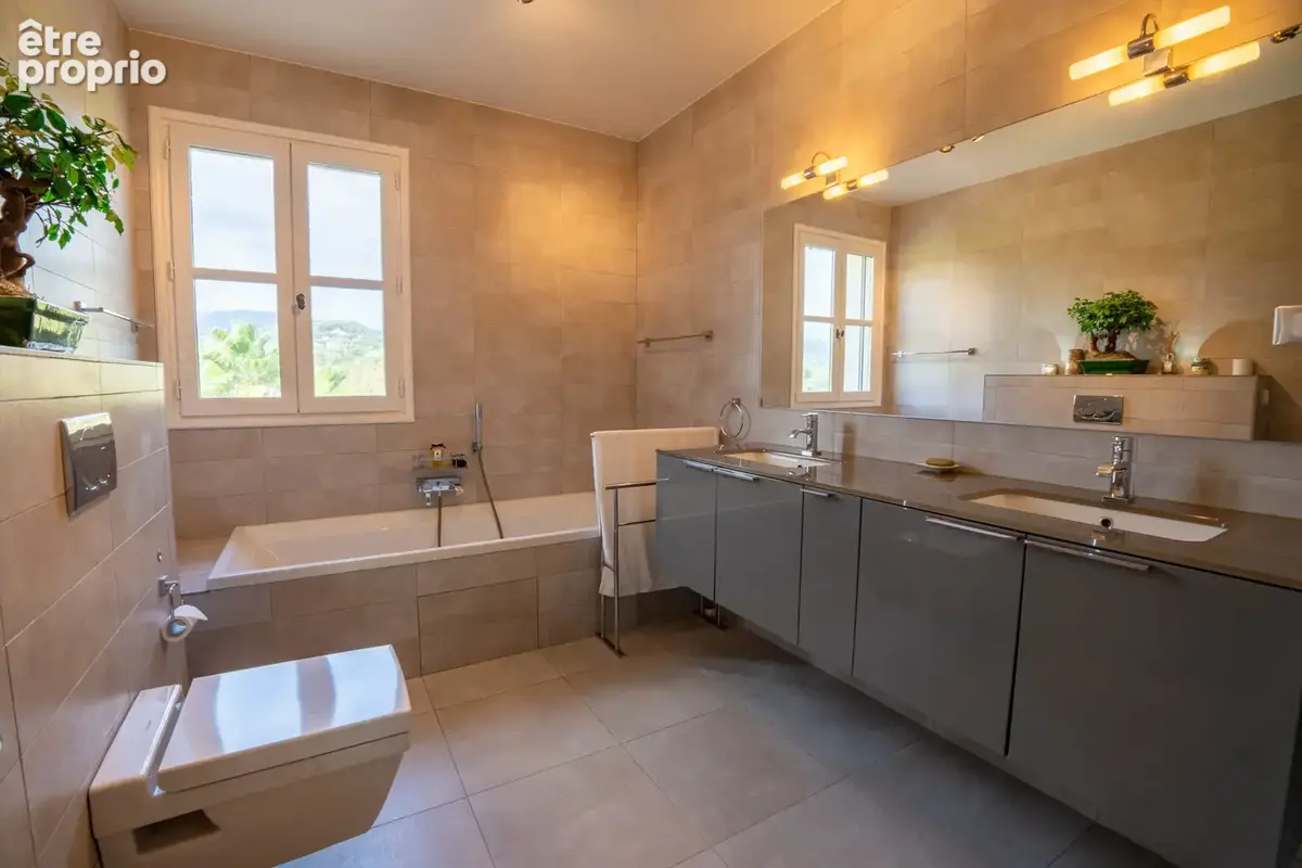 EXCLUSIVITE St Paul de Vence - Magnifique propriété située proche du village - photo 10