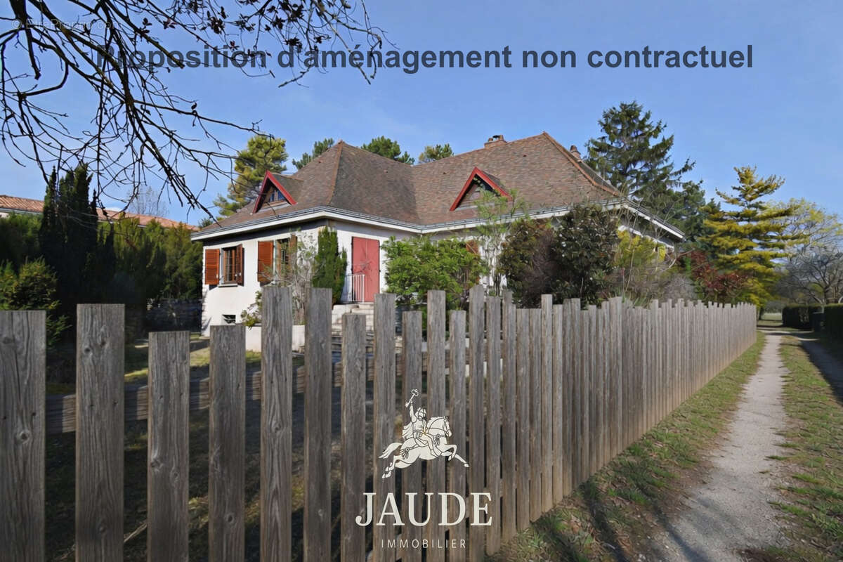 Maison à PERIGNAT-LES-SARLIEVE