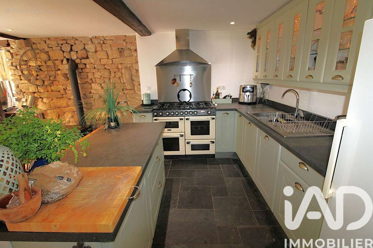 Maison 117 m² à Saint-Pardoux-Morterolles  - photo 6