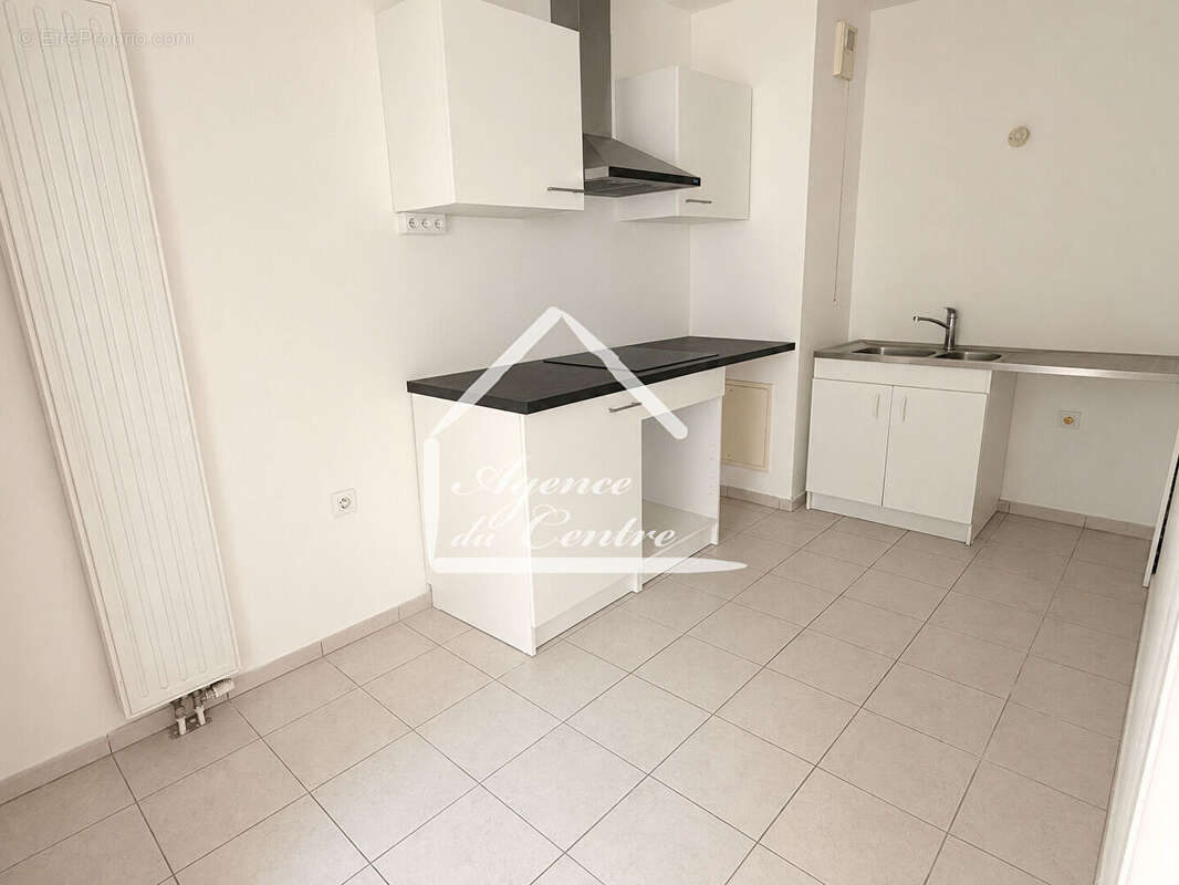 APPARTEMENT 4PP Rue Gustave Charpentier - photo 6