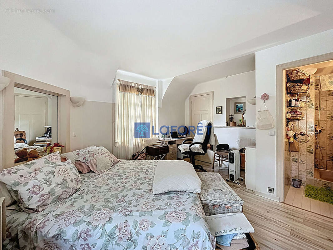 Maison à SAVIGNY-SUR-ORGE