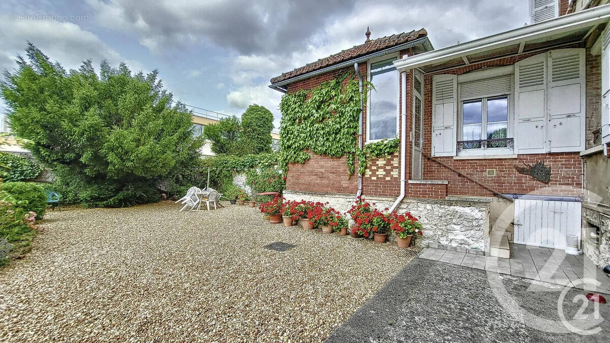 Appartement à MONTEREAU-FAULT-YONNE