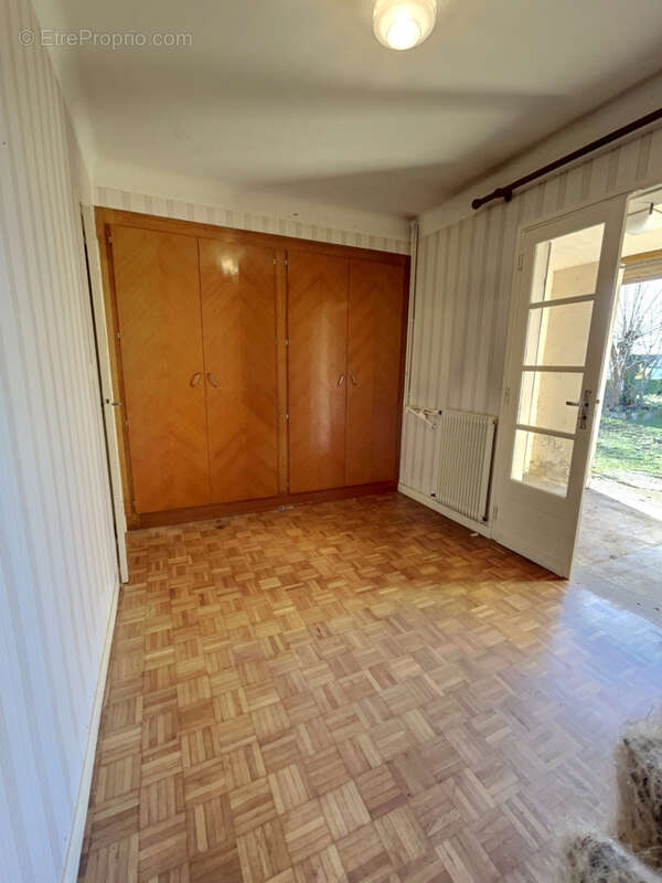 Maison à VILLENEUVE-DE-MARSAN