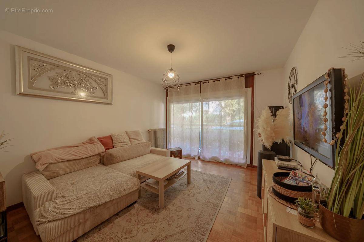 Appartement à MARSEILLE-13E