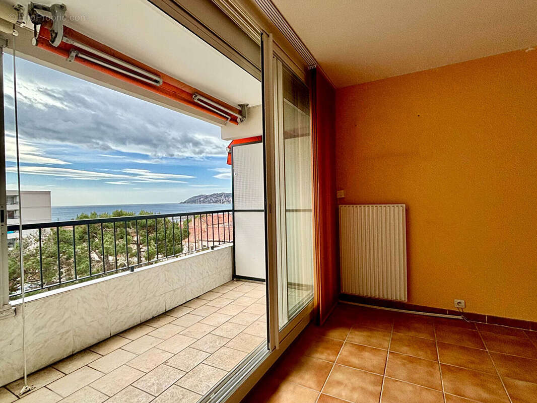 Appartement à MARSEILLE-16E