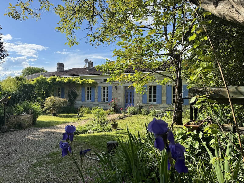 Maison à RIOUX-MARTIN