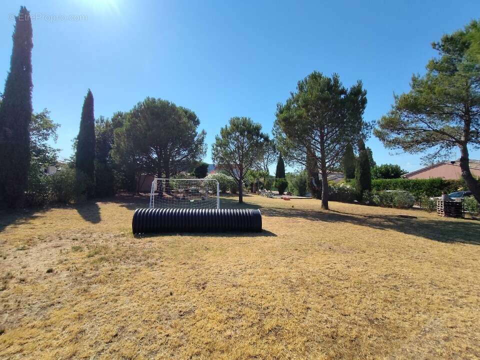 Terrain 957 m² à Vidauban  - photo 5