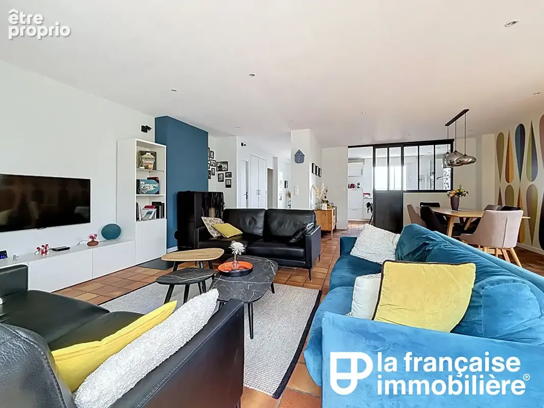 A VENDRE - Maison  218m²- 6 chambres Mordelles centre - Sous-sol complet - Terrasse sud- ouest - photo 3